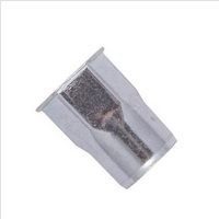 Částečně šestihranné, redukovaná hlava uzavřené