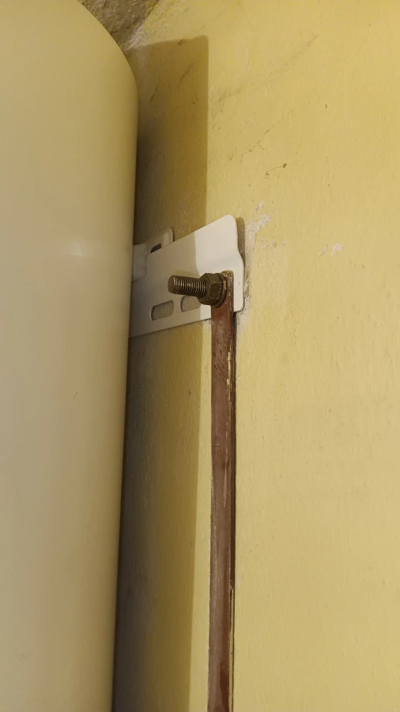 Univerzální konzole k vertikálním ohřívačům Tasso